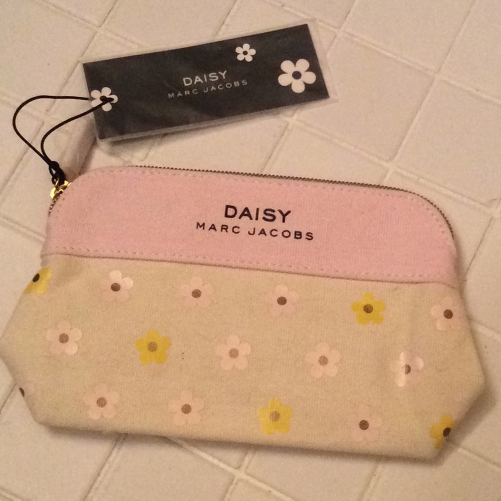 Marc Jacobs Daisy Makeup bag